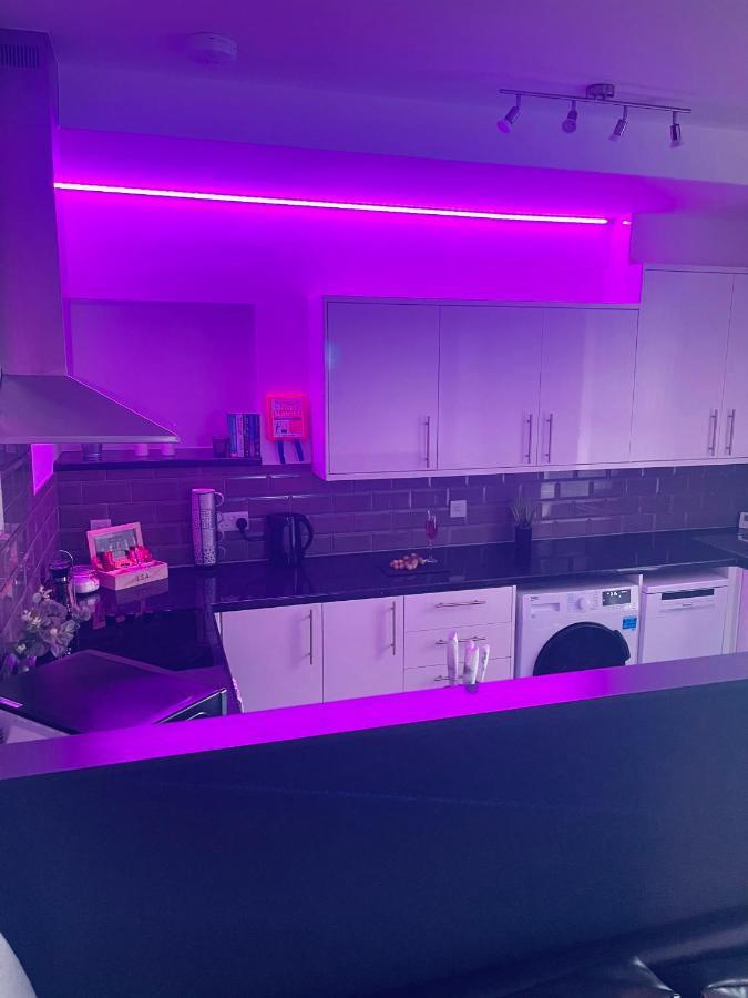 Elegant Studio1 Netflix Bathroom Close To Beach Swansea Kültér fotó