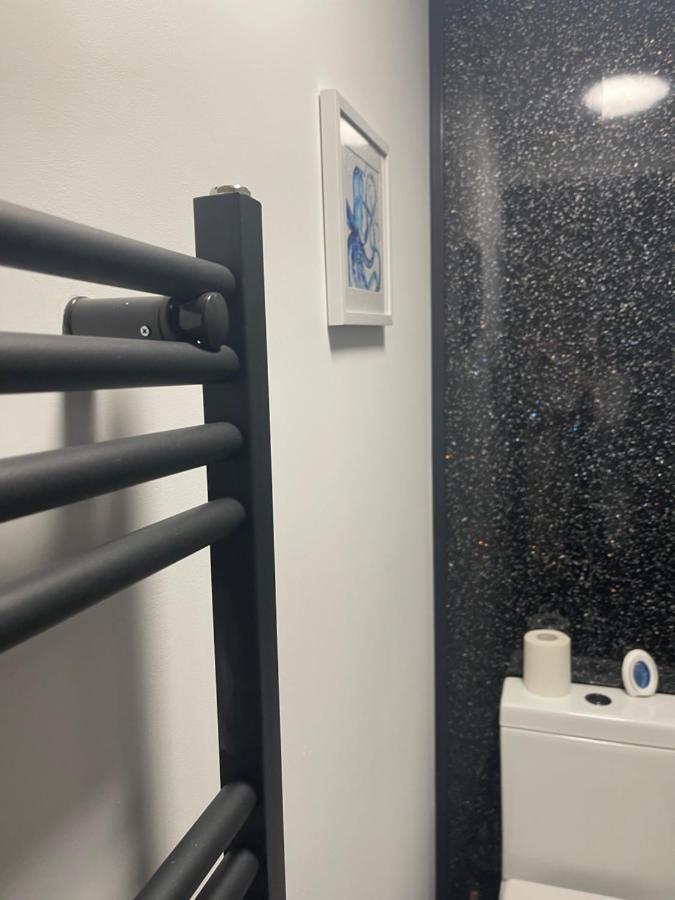 Elegant Studio1 Netflix Bathroom Close To Beach Swansea Kültér fotó
